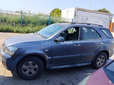 Usado Kia Sorento EX 140 CV (102 kW) 2003 Gris / plata SUV