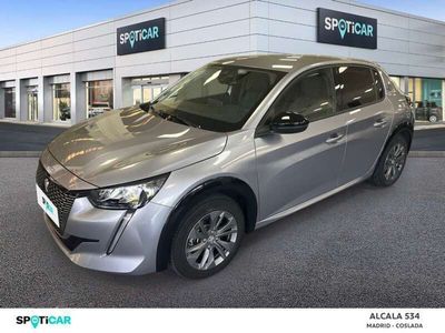 Gris Usado 2023 Peugeot e-208 Allure Utilitario | 23.990 € (Un poco caro)