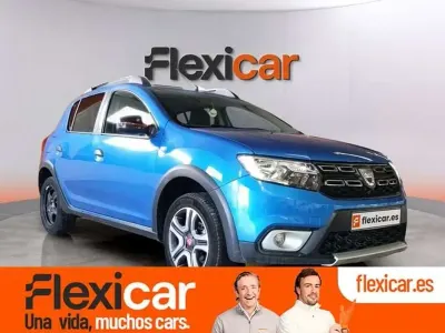 Usado Dacia Sandero Comfort 95 CV (69 kW) 2019 Azul Berlina