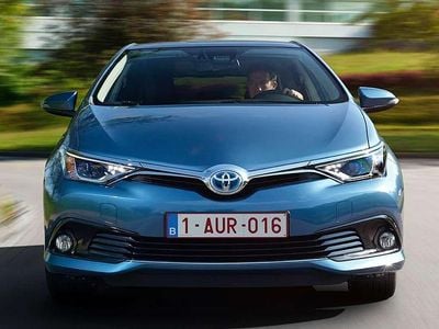 Usado Toyota Auris Hybrid 136 CV (100 kW) 2017 Azul Utilitario