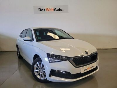 Blanco Usado 2022 Skoda Scala Ambition Utilitario | 21.600 € (Caro)
