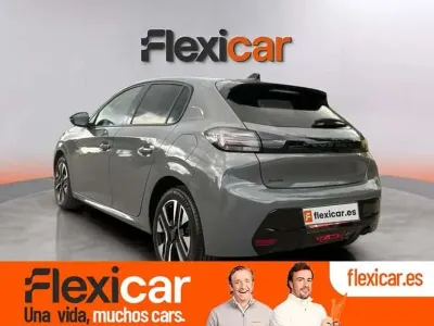 Usado Peugeot 208 Allure 101 CV (74 kW) 2025 Gris Utilitario