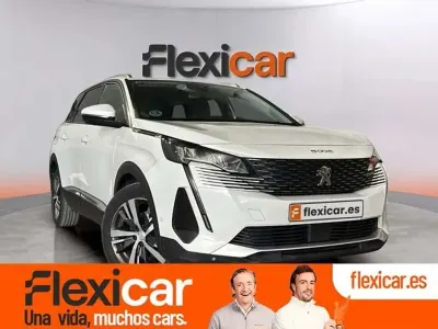 Usado Peugeot 5008 Allure 131 HP (96 kW) 2021 Branco SUV