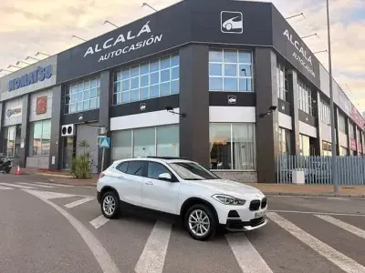 Käytetty BMW X2 Comfort Edition 150 HP (110 kW) 2020 Valkoinen Katumaasturi