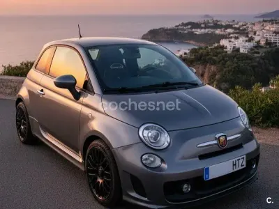 Usado Abarth 500 135 CV (99 kW) 2013 Gris / plata Berlina