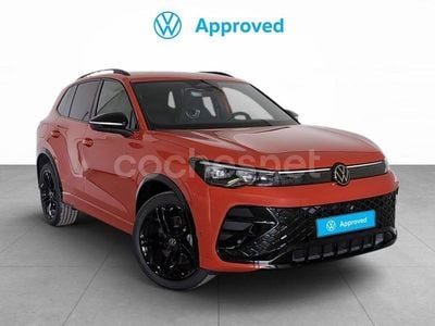 Rojo Usado 2025 VW Tiguan R-line SUV | 44.300 € (Caro)