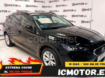 Usado Seat Leon Style 130 CV (95 kW) 2021 Negro Familiar