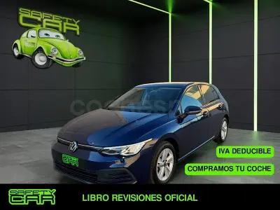 Usado VW Golf VIII Life 115 CV (84 kW) 2022 Azul Berlina