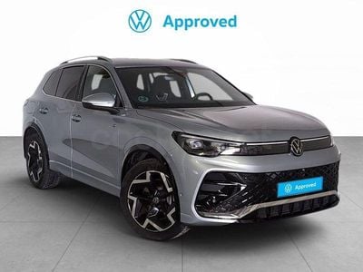 Usado VW Tiguan R-line 150 CV (110 kW) 2025 Gris / plata SUV