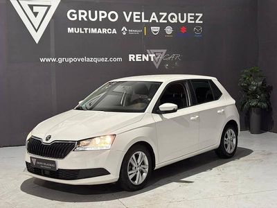 Usado Skoda Fabia Ambition 95 CV (69 kW) 2021 Blanco Familiar