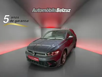 Usado VW Polo R-line 95 CV (69 kW) 2023 Gris Utilitario