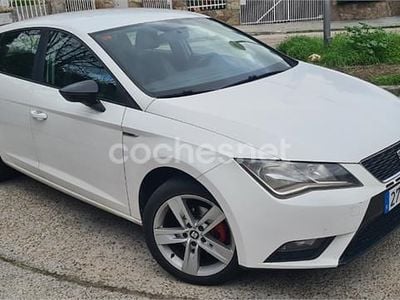 Usado Seat Leon Style 110 CV (80 kW) 2014 Blanco Berlina