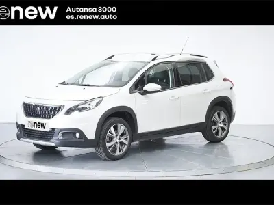 Usado Peugeot 2008 Allure 120 CV (88 kW) 2017 Blanco SUV