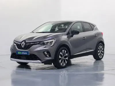 Usado Renault Captur Techno 145 CV (106 kW) 2023 Gris / plata SUV