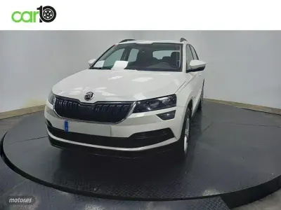 Usado Skoda Karoq Ambition 150 CV (110 kW) 2021 Blanco SUV