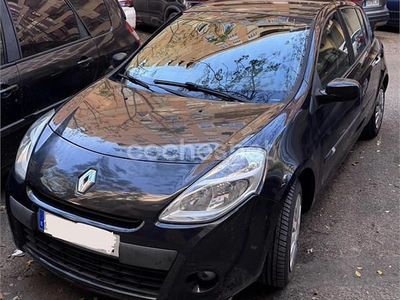 Usado Renault Clio II Expression 70 CV (51 kW) 2009 Negro Berlina