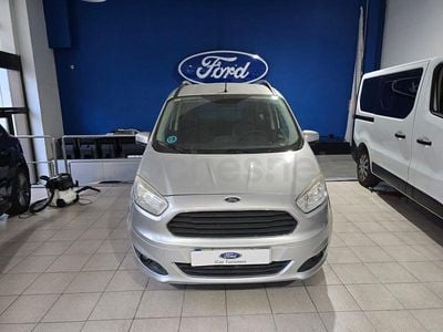 Usado Ford Tourneo Courier Ambiente 100 CV (73 kW) 2016 Beige Monovolumen