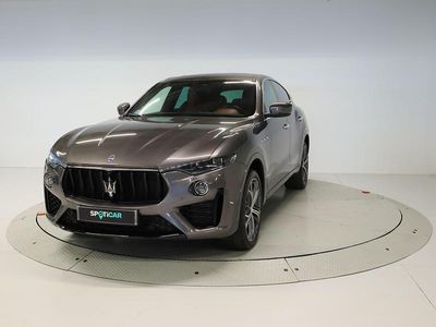 Usado Maserati Levante 430 CV (316 kW) 2022 Gris SUV