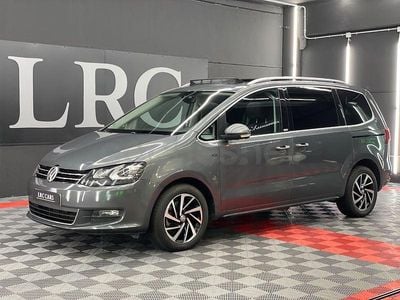Usado VW Sharan Advance 150 CV (110 kW) 2018 Gris / plata Monovolumen