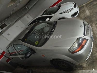 Usado Chevrolet Kalos SE 72 CV (52 kW) 2004 Gris / plata Berlina