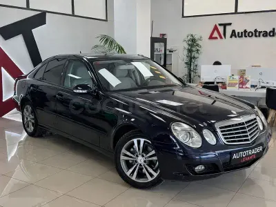 Occasion Mercedes E200 Classic 136 PK (100 kW) 2007 Blauw Sedan