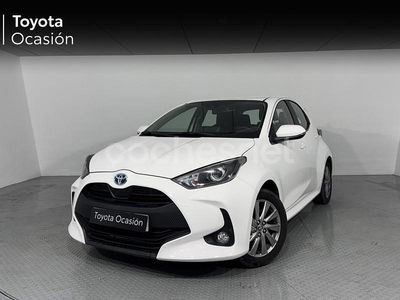 Blanco Usado 2024 Toyota Yaris Hybrid Active Berlina | 23.500 € (Un poco caro)