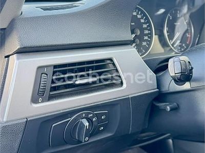 Gris / plata Usado 2009 BMW 330 Berlina | 10.500 € (Un poco caro)