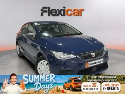 Usado Seat Ibiza CONNECT 75 CV (55 kW) 2018 Azul Utilitario