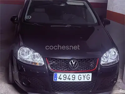 Usado VW Golf V Highline 140 CV (102 kW) 2007 Negro Berlina