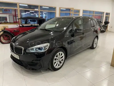 Usado BMW 218 Comfort Edition 150 CV (110 kW) 2021 Negro Familiar