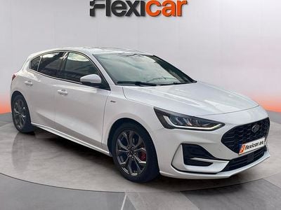 Usado Ford Focus ST-Line X 125 CV (91 kW) 2023 Blanco Familiar