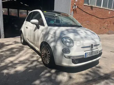 Usado Fiat 500 Lounge 85 CV (62 kW) 2013 Blanco Berlina