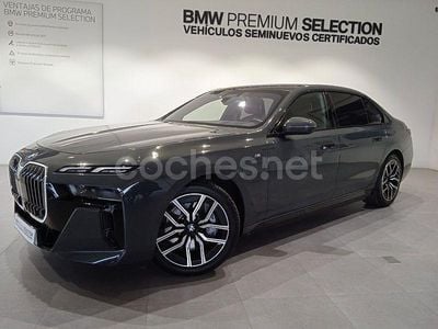 Usado BMW 750e Comfort Edition 489 CV (359 kW) 2023 Gris / plata Berlina