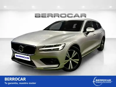 Usado Volvo V60 Momentum 150 CV (110 kW) 2020 Gris Familiar