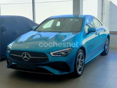 Azul Usado 2023 Mercedes CLA250e Berlina | 37.999 €