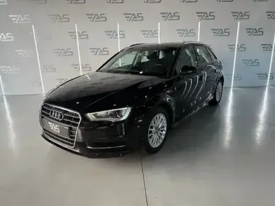 Usado Audi A3 Sport 110 CV (80 kW) 2016 Negro Berlina