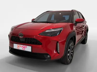 Nuevo Toyota Yaris Active 130 CV (95 kW) 2025 Rojo Utilitario