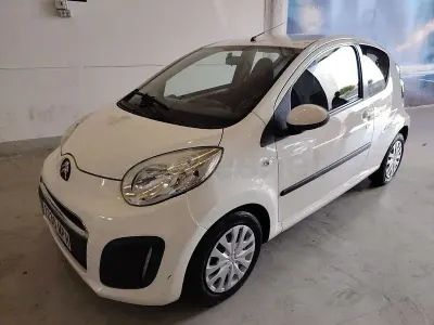 Usado Citroën C1 Seduction 68 CV (50 kW) 2014 Blanco Utilitario