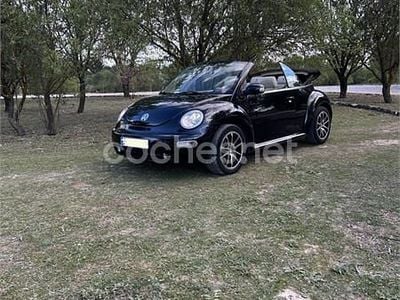 Usado VW New Beetle 100 CV (73 kW) 2004 Negro Utilitario