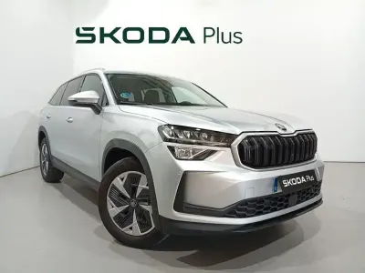 Usado Skoda Kodiaq Selection 150 CV (110 kW) 2025 Gris / plata SUV