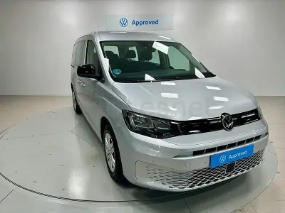 Usado VW Caddy Maxi 116 CV (85 kW) 2025 Gris / plata Monovolumen