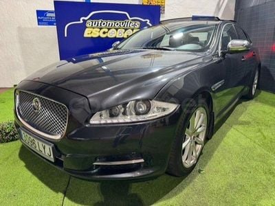 Usado Jaguar XJ Premium Luxury 275 CV (202 kW) 2015 Gris / plata Berlina