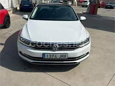 Usado VW Passat Advance 150 CV (110 kW) 2016 Blanco Berlina