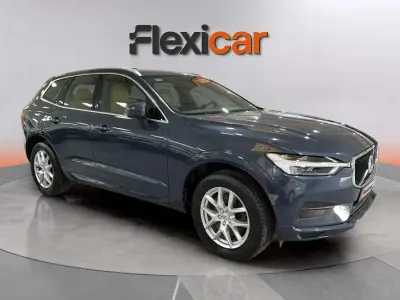 Usado Volvo XC60 Momentum 150 CV (110 kW) 2018 Azul SUV