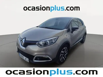 Usado Renault Captur Zen 120 CV (88 kW) 2015 Beige SUV