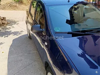 Usado Dacia Sandero Base 73 CV (53 kW) 2018 Azul Berlina