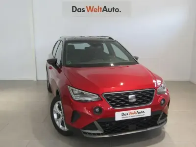 Usado Seat Arona FR 116 CV (85 kW) 2024 Rojo SUV