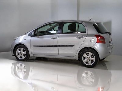 Occasion Toyota Yaris Sol 87 PK (63 kW) 2007 Grijs Hatchback