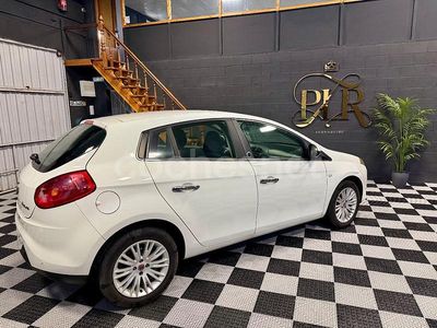 Blanco Usado 2010 Fiat Bravo Active Utilitario | 3500 € (Precio justo)