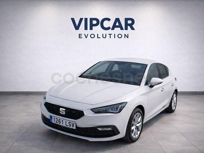 Usado Seat Leon Style 115 CV (84 kW) 2021 Blanco Berlina